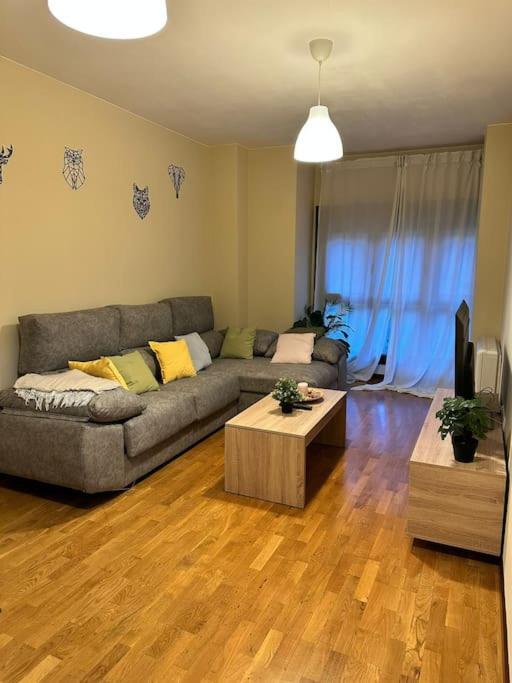 Apartamento Con Vistas A La Montana Infiesto Exterior photo
